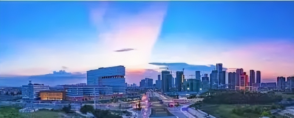 顺德三龙湾保利江景大盘有内部特价97~131㎡三四房一线东平河景