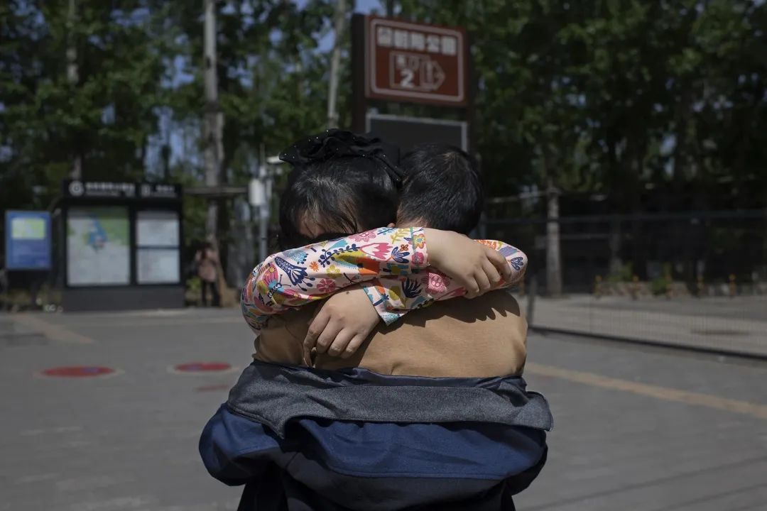 YANSELF摄影师联盟同题创作——爱情（2023年04月第八期）