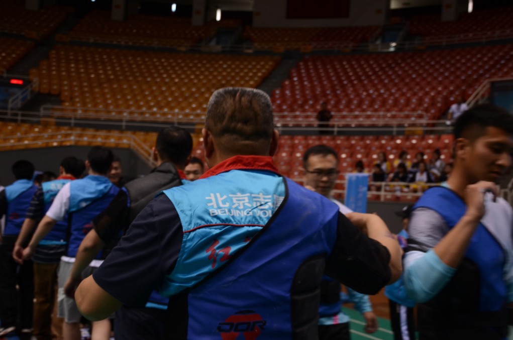 2019年全国职工沙地拔河比赛,拔河比赛凝聚同心齐力