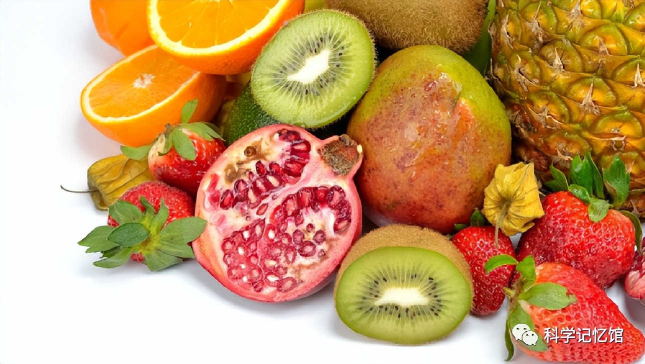 哪些水果不甜可是吃了会让人变胖,水果在什么时候吃不容易长胖