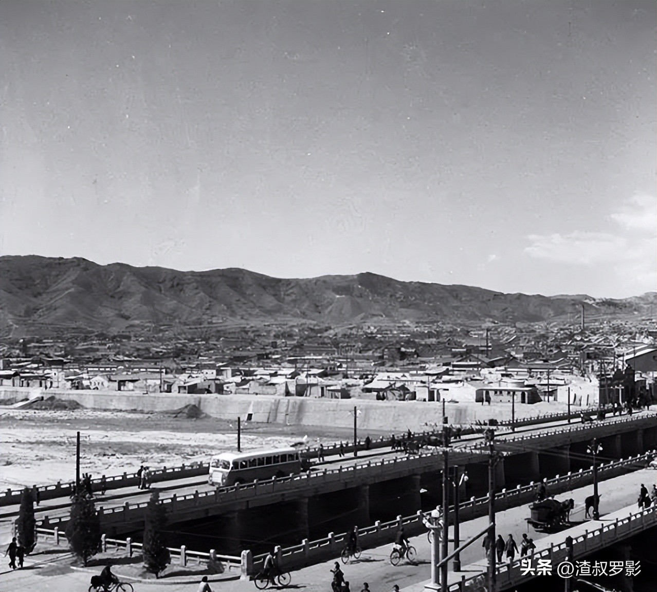 呼和浩特什么时候成为内蒙古首府,内蒙古呼和浩特市40年的变迁