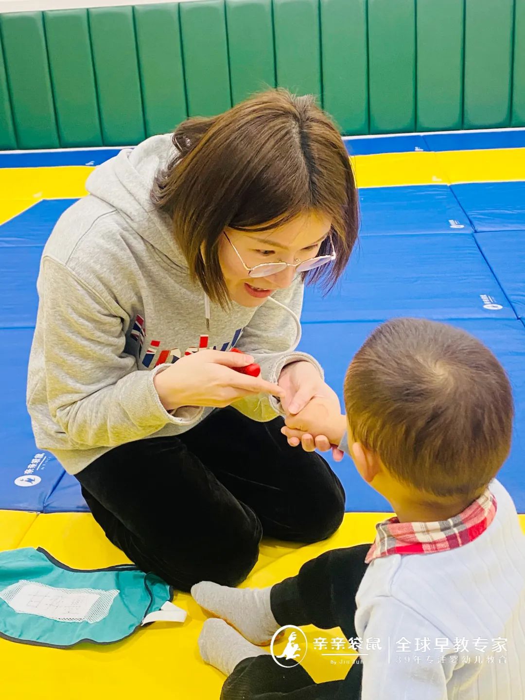 亲亲袋鼠早教课,亲亲袋鼠早教学费多少