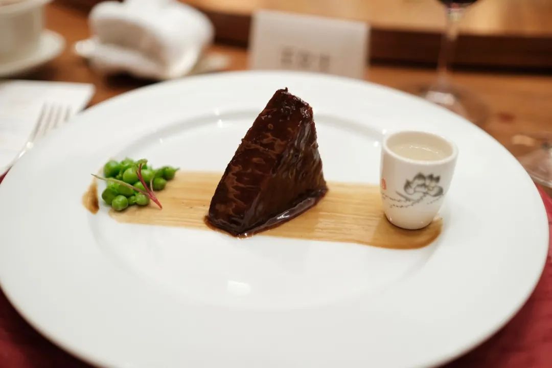 吃这两顿饭，需要二十万里挑一的好运气