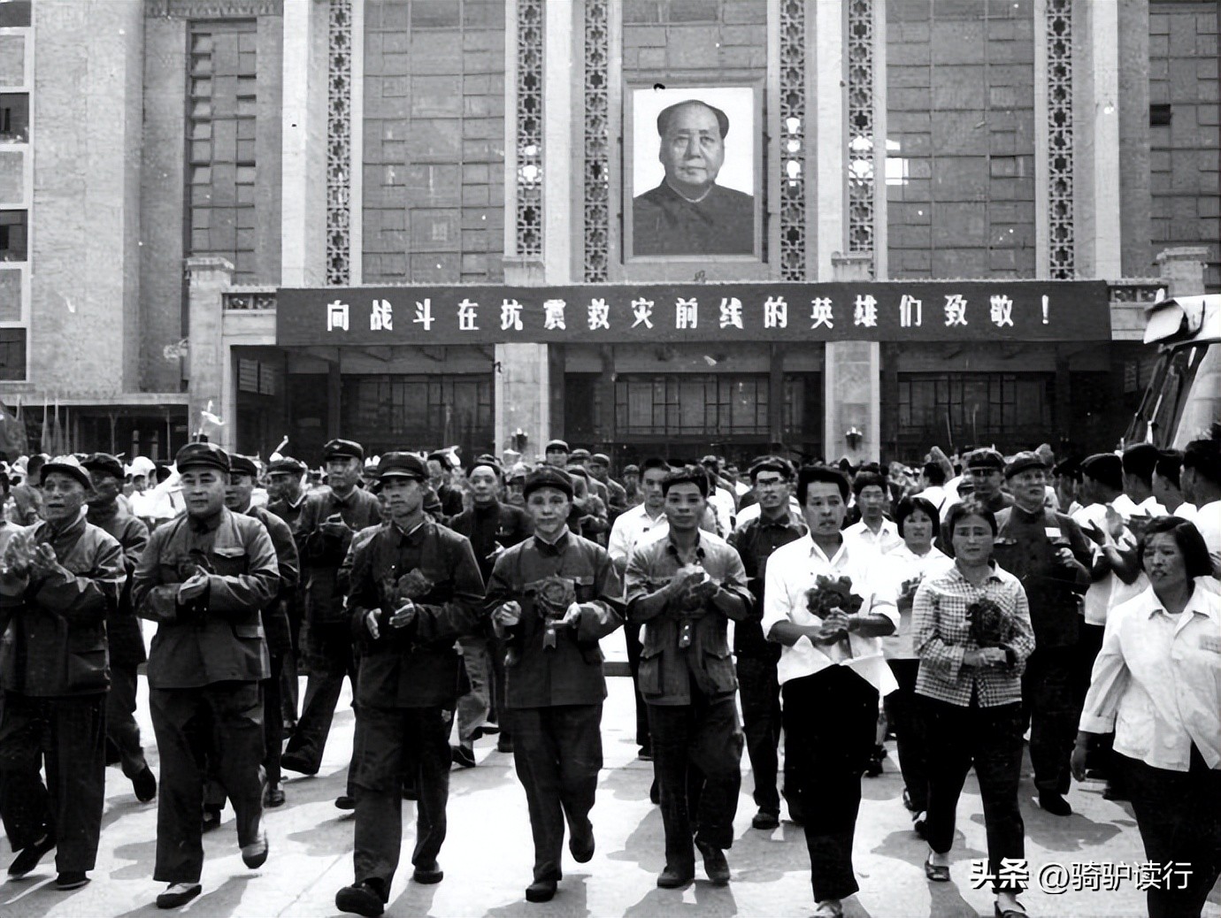 唐山大地震救援的回忆,唐山大地震亲历者讲述抢险过程