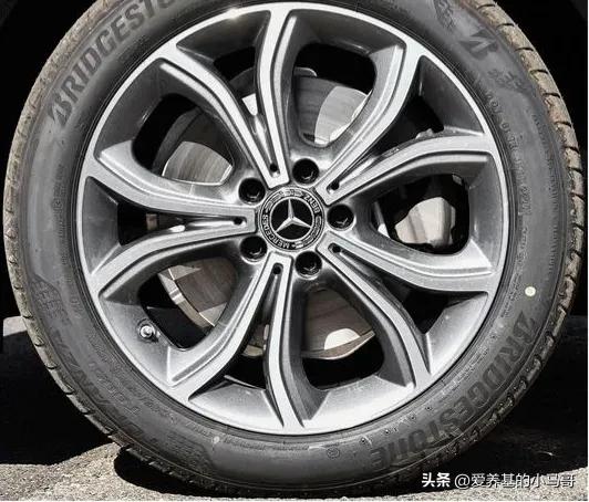 奔驰e级2023款e300l豪华型落地价,奔驰e级2024款e300l多少钱