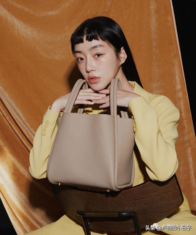 五人套衣服,5个人穿的衣服礼服