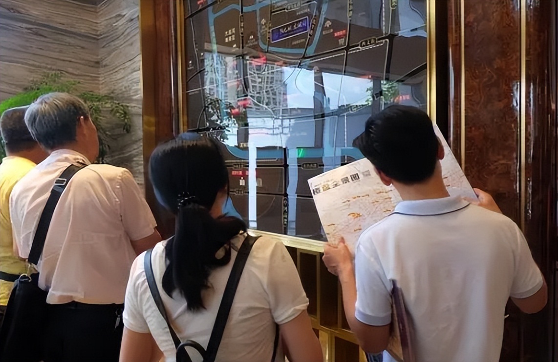 明年房地产先抑后扬,明年房地产发展要稳中求进