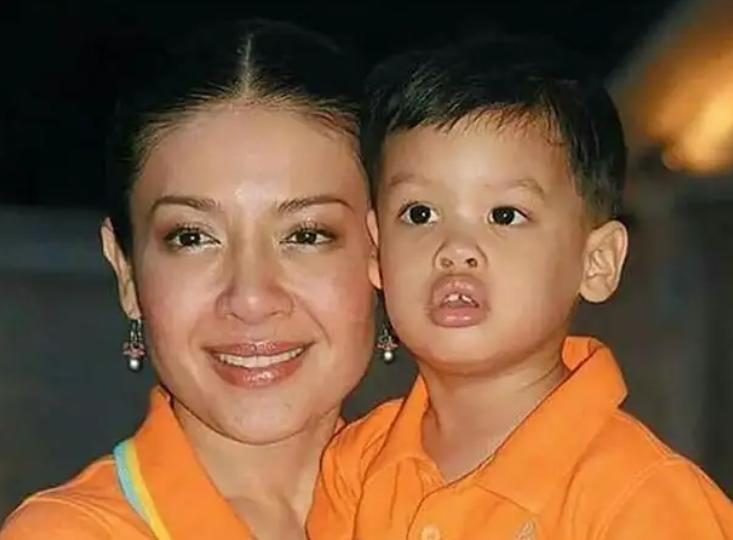 泰国提帮功王子18岁生日情况,泰王14岁提帮功难当大任