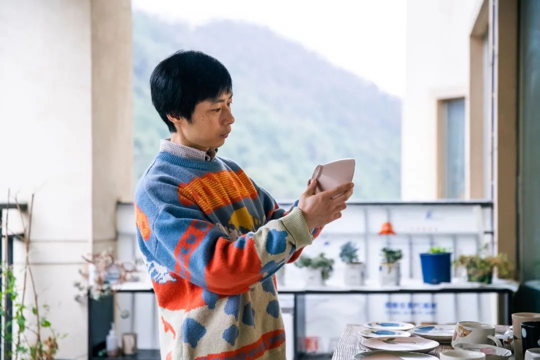 从北上广回到小城的工资,从北上广回来的青年