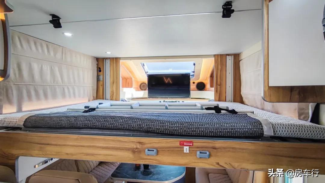 最新款进口顶级依维柯b型房车,依维柯房车推荐10万到20万之间7座