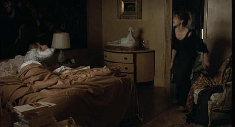 别骂了，世界第一美人想脱就脱