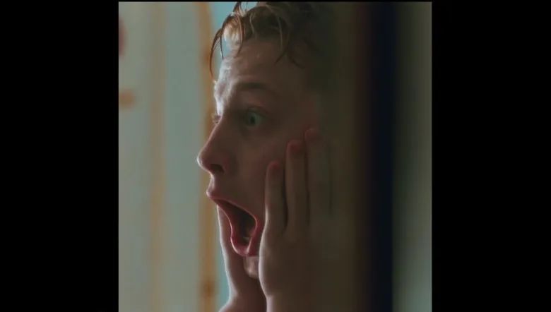 这鬼才导演的R级杰作，一出就惊艳了影坛