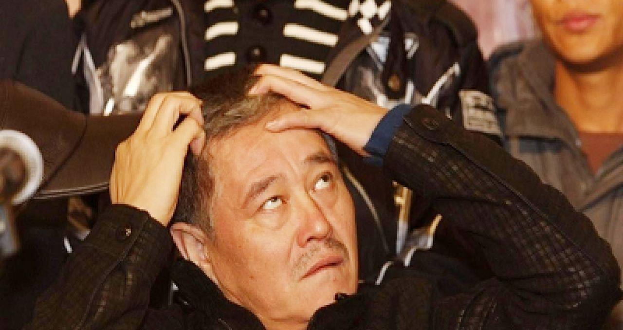 冯小刚颁奖说赵本山,颁奖典礼冯小刚调侃众明星