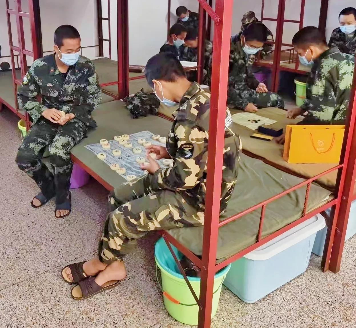 口罩“罩”不住欢声笑语——远博特色学校：远离疫魔，博来安康