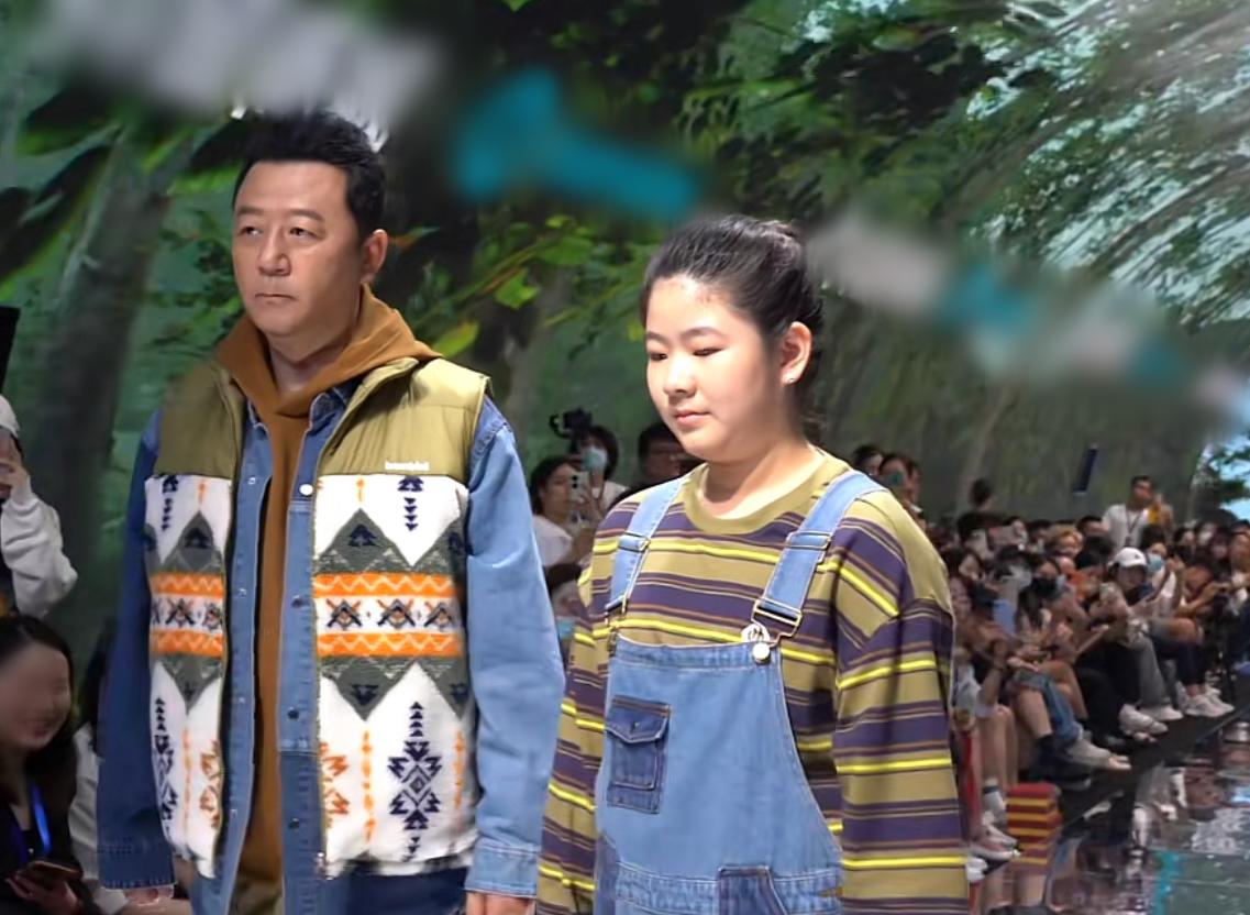 郭涛带11岁女儿走秀,郭涛女儿和郭涛走秀是什么活动