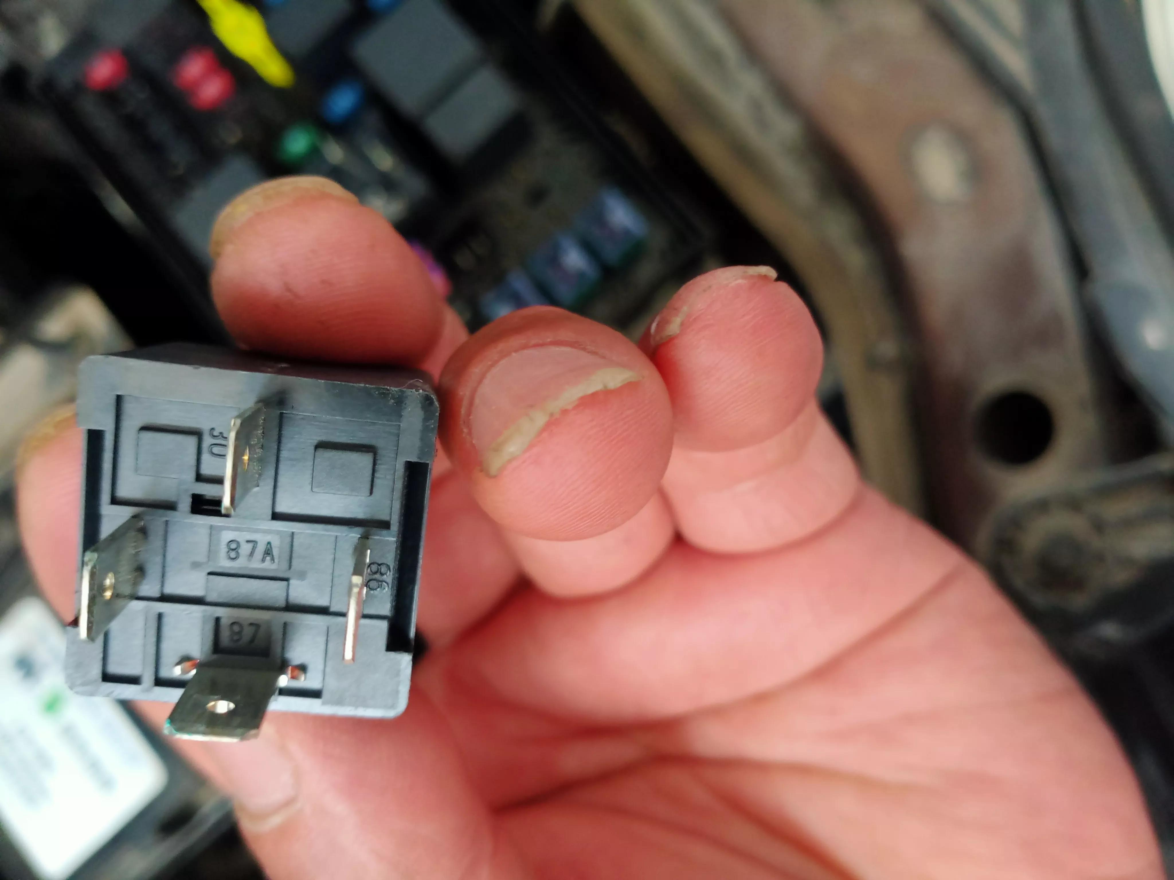 汽车水温高怎么处理,汽车水温过高冲缸维修一般多少钱