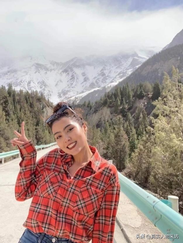 “社牛”*疆新**姑娘,一天导游费800-1000元,她怎么做到的?