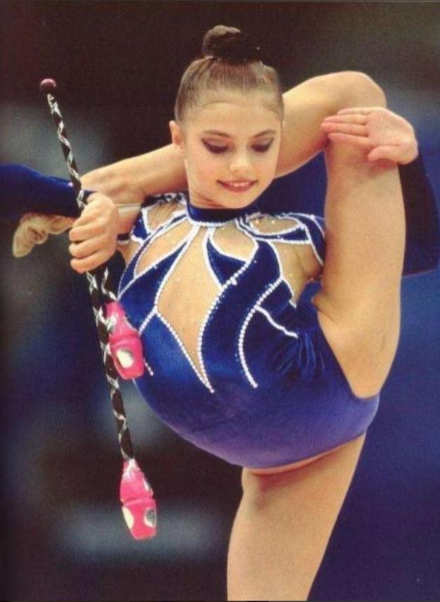 普京体操冠军爱人有几个孩子,普京与体操女神有什么关系