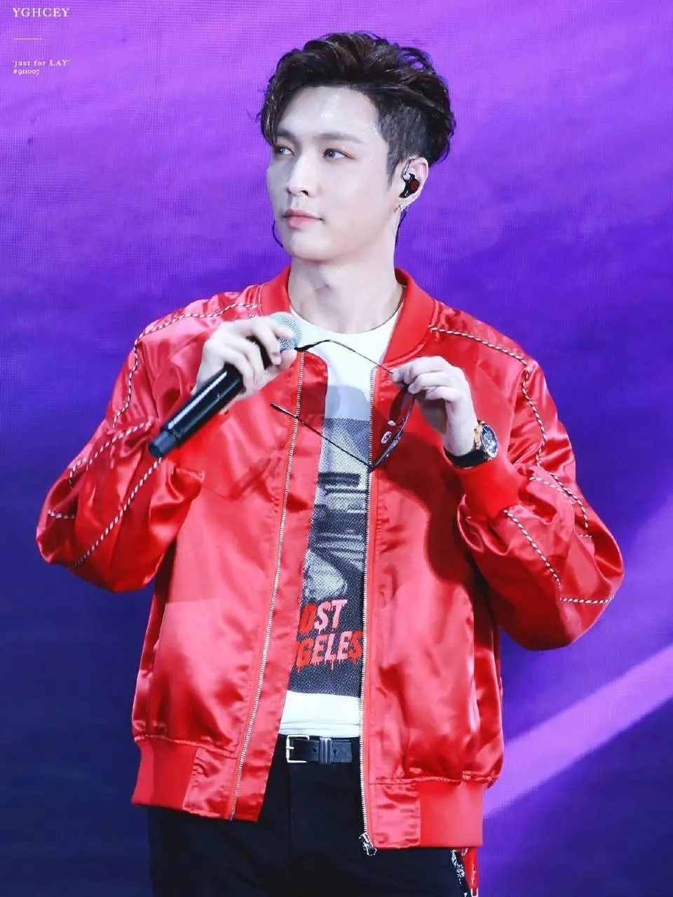 张艺兴工作室声明遭质疑,张艺兴工作室谈粉丝诉求