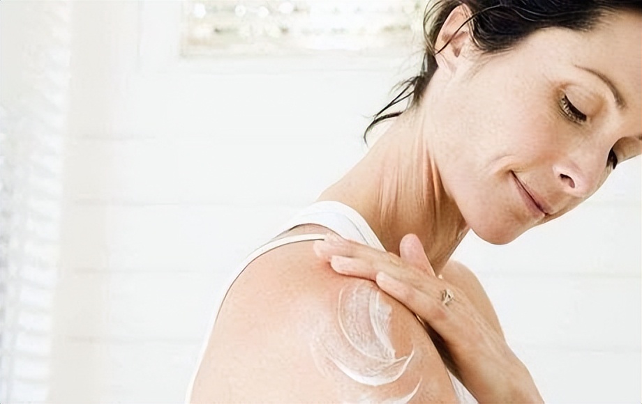 维c加维生素e涂脸能淡化疤痕吗,维生素e抗皱护肤