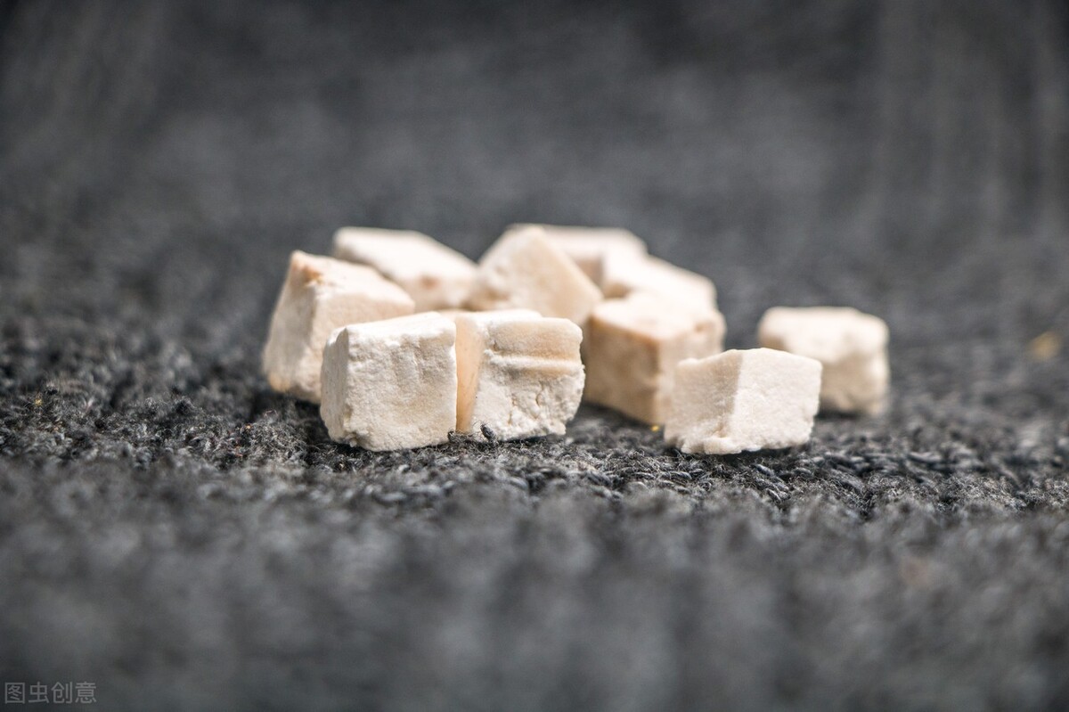 这几种方法让你摆脱白发困扰,最有效改善白发的方法