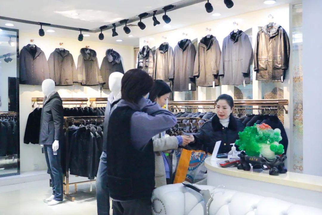 相约9.28!汉口北海宁皮革品牌广场邀你一睹时尚新颜