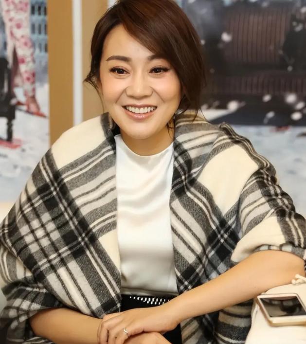 化妆品是越贵越好吗,化妆品不需要多贵适合自己