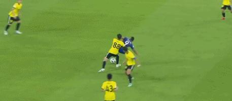 恒大足球俱乐部开除球员,恒大足球队员被开除