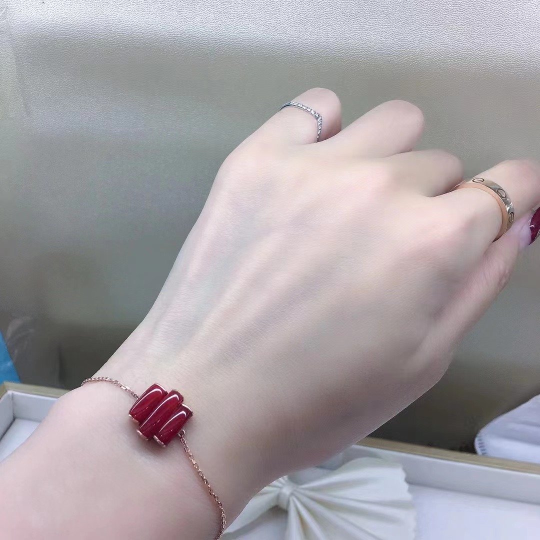 特别细的手链怎么戴,戴便宜表丢人吗