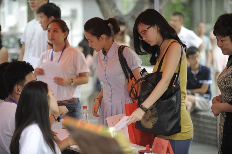 “后悔出省上大学”,江苏女生发出感慨,揭开异地学子的难处