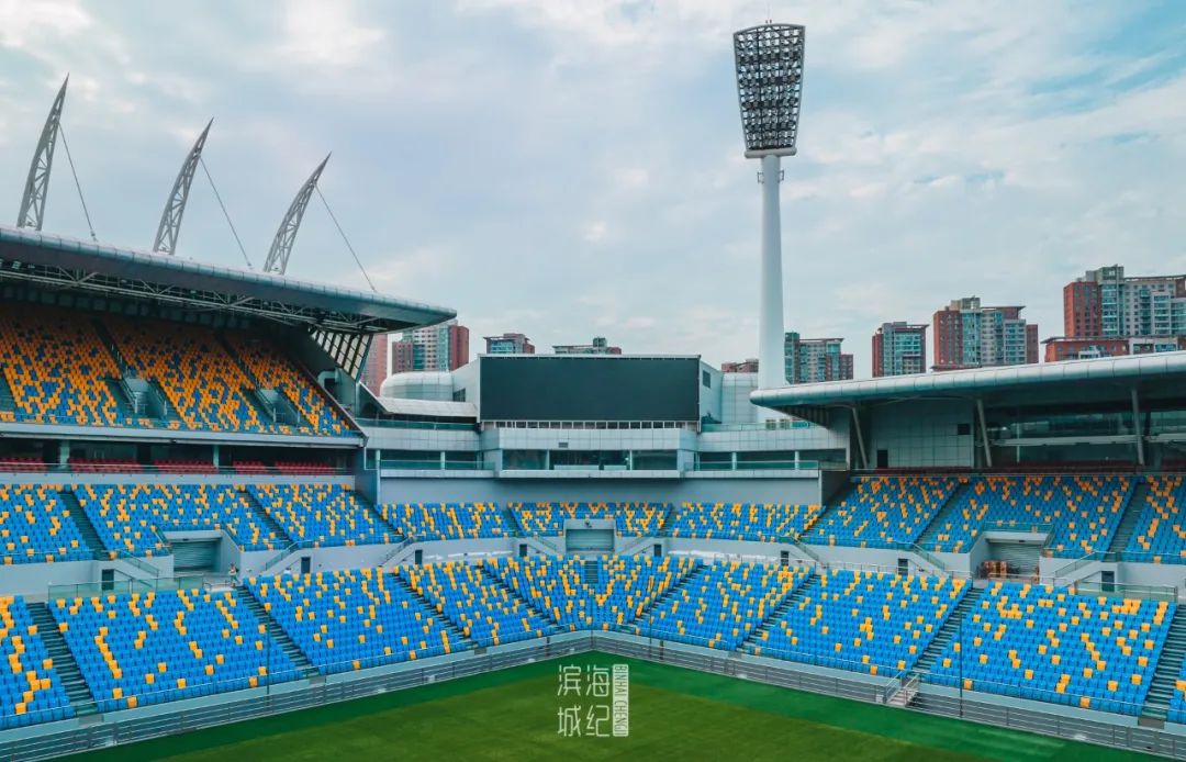 大量游客涌入天津,天津人潮汹涌