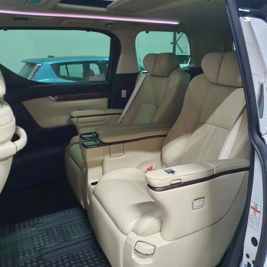 丰田埃尔法3.5t最新款7座多少钱,丰田加长版埃尔法3.5lv6