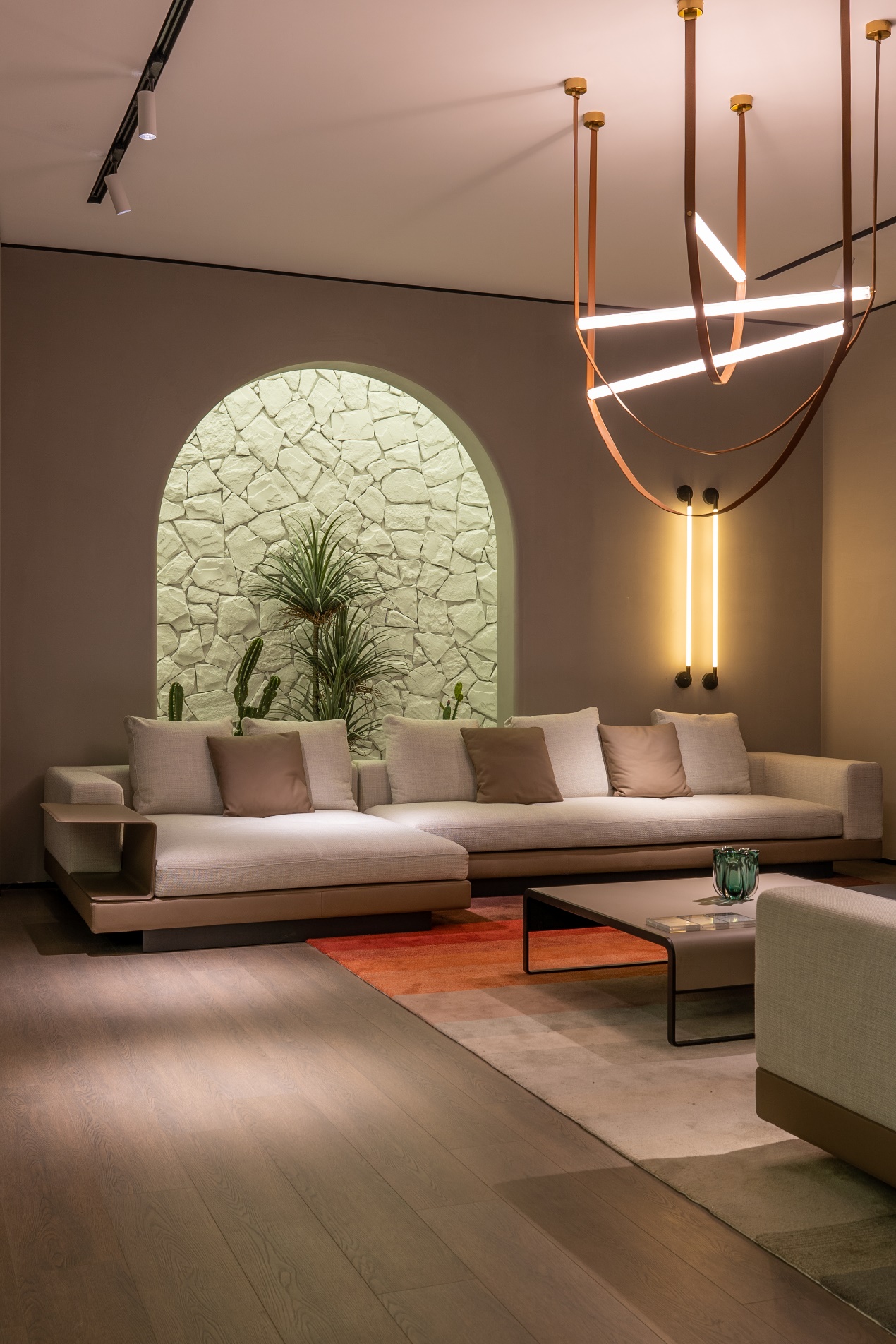 4.5米客厅适合什么尺寸的沙发,横厅沙发尺寸和客厅尺寸的比例