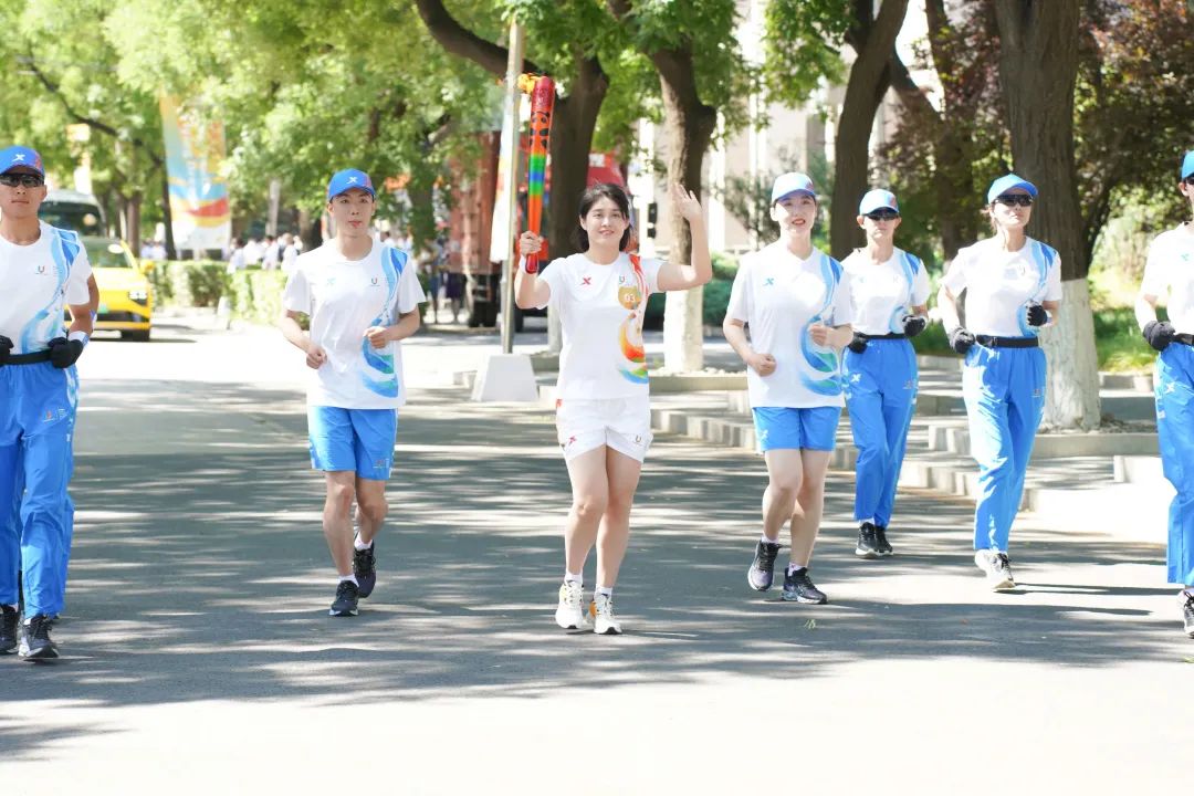 大运火炬成都,成都大运会火炬传递启动