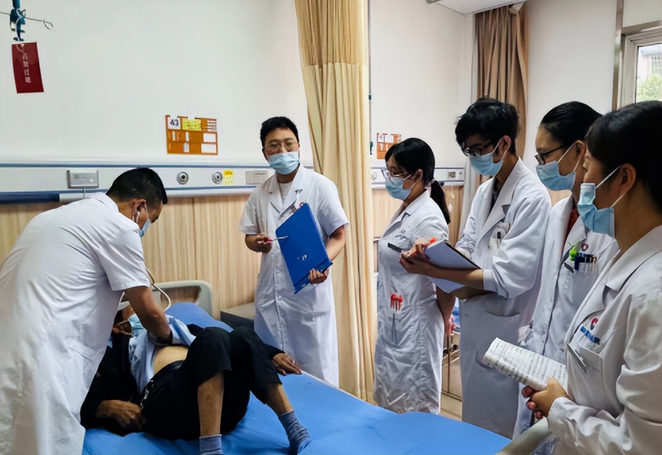 医患情谊锦旗,医疗服务暖人心收到锦旗获赞誉