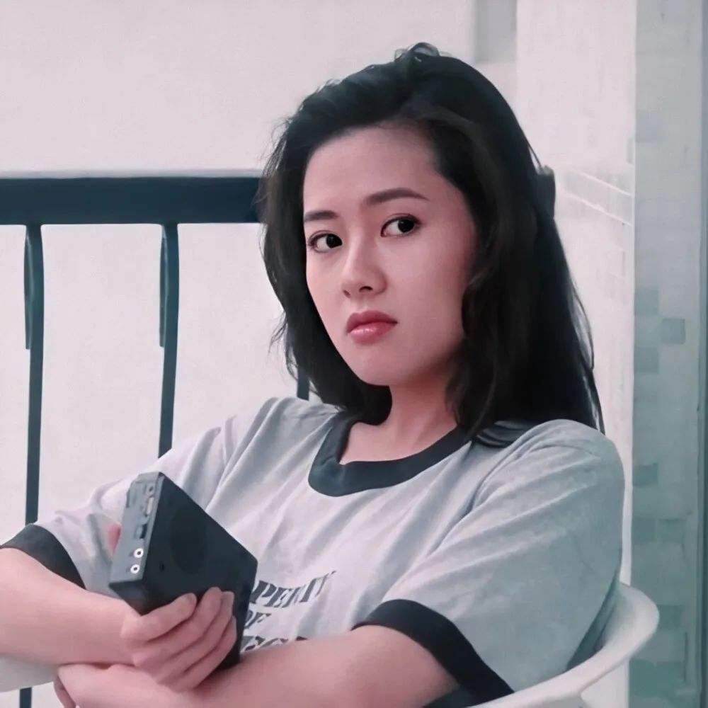 54岁李丽珍罕见亮相,56岁的李丽珍近况如何