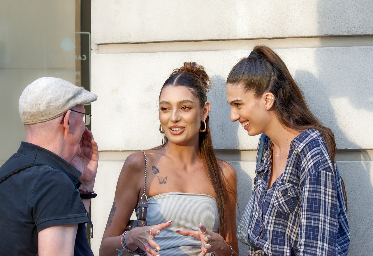 老公欠债30万我该不该跟他离婚,离婚3年了前夫欠债