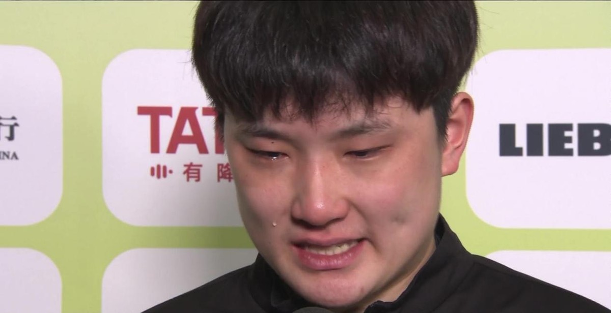 梁靖崑张本智和赛后采访,张本智和赛后采访哭了视频