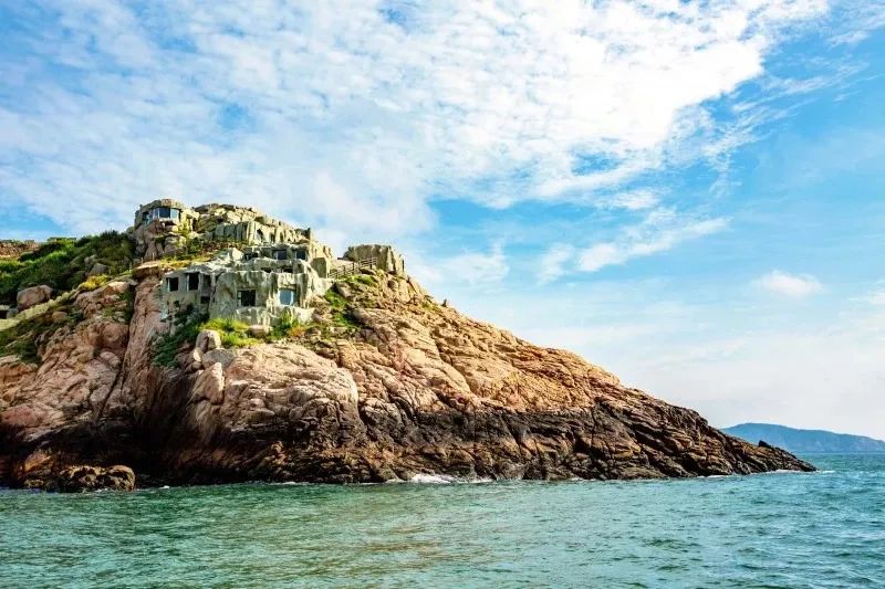 离上海一个小时车程的海边民宿,圣托里尼云上东山海景民宿优惠