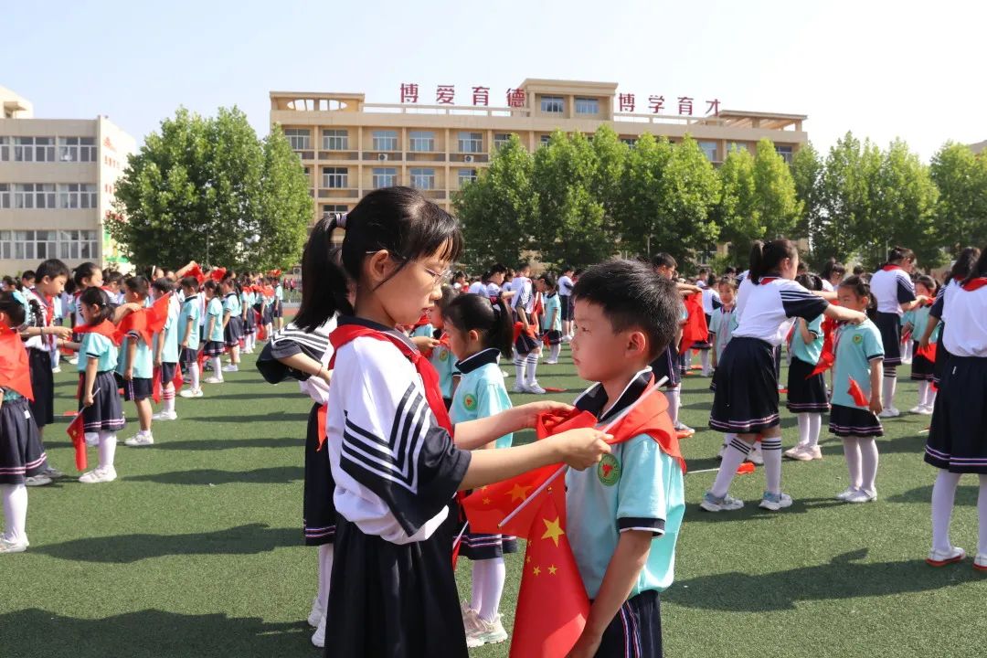 娴庡崡浜插瓙鍏竴,娴庡崡甯﹀瀛愯繃鍏竴