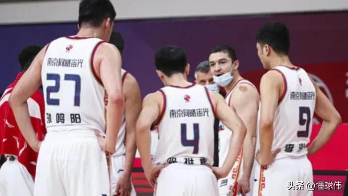 七人轮换和八人轮换,同曦外援皮特森西热