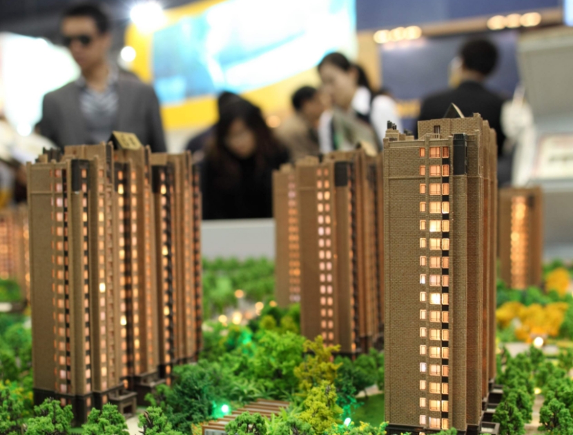 70万房贷30年每年利息多少,银行房贷70万30年利息多少