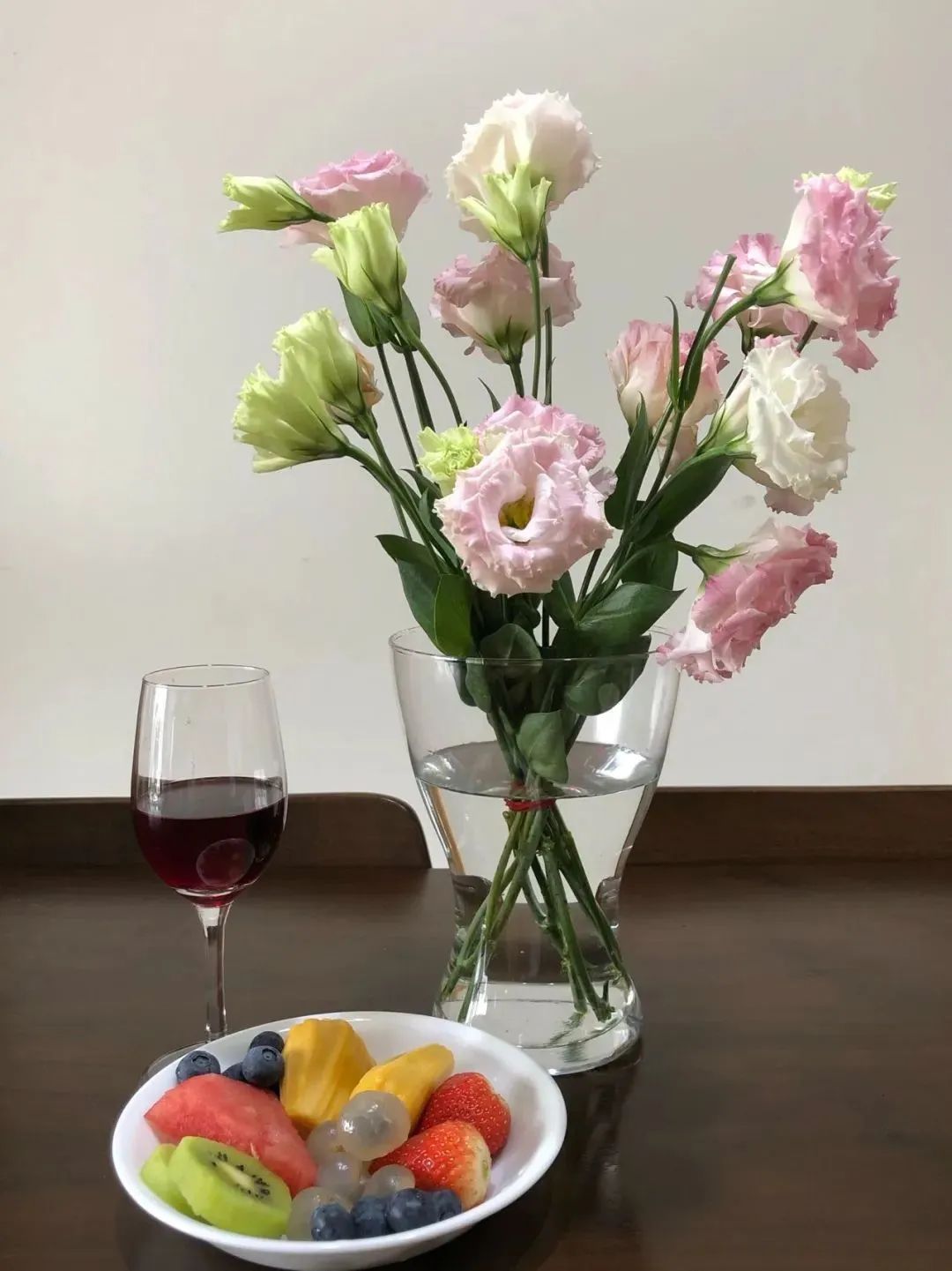 新手必看鲜花养护攻略,鲜花在水里能养几天会死