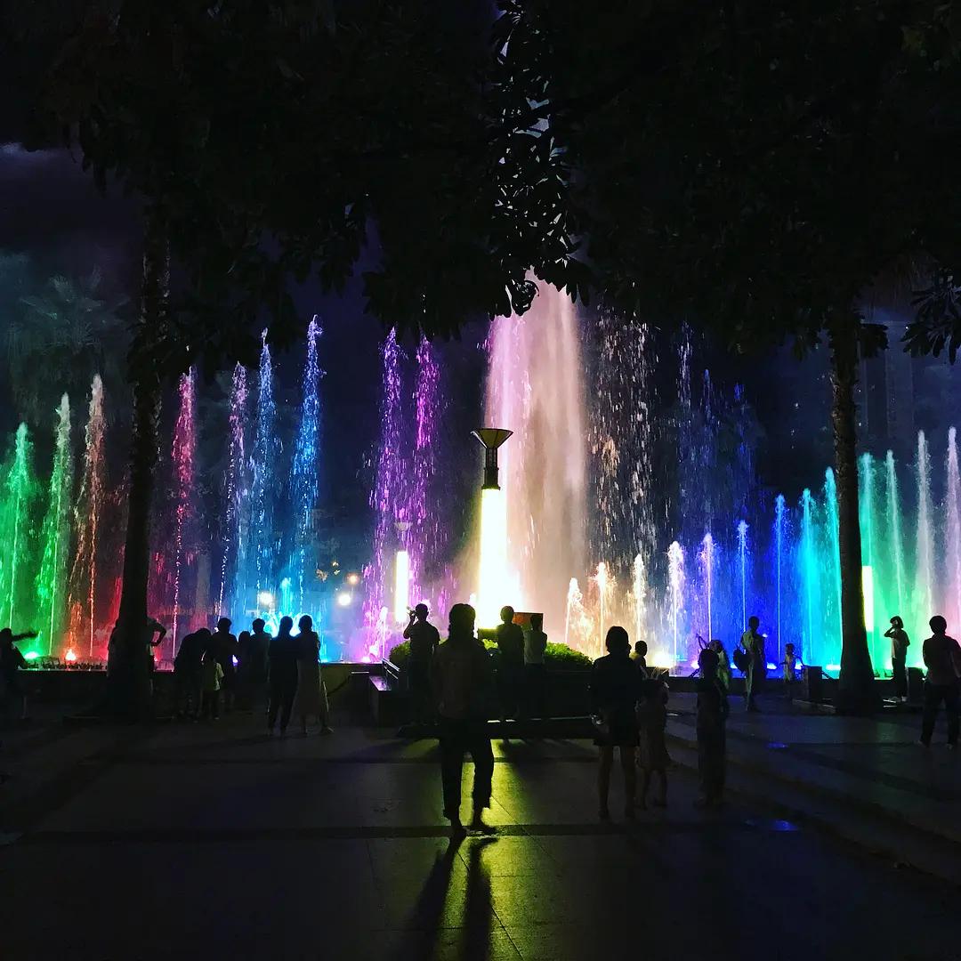 柳州最多配菜的螺蛳粉,柳州好吃又比较清淡的粉