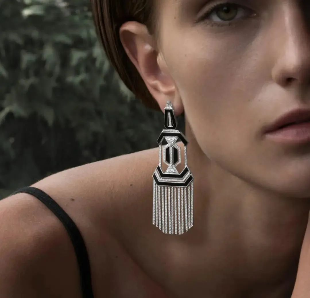 出门怎样带东西方便不拿行李箱,过年出门带什么样的首饰