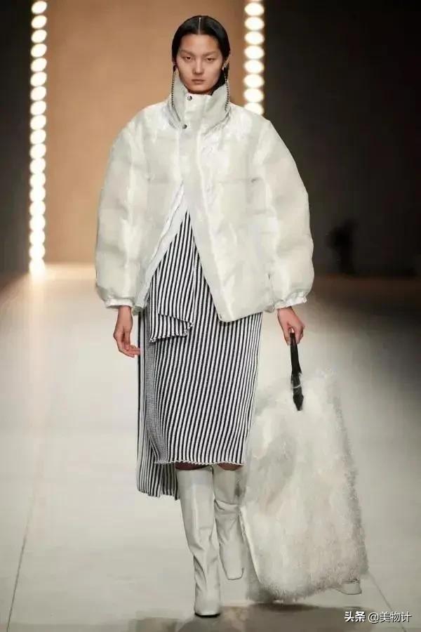 2022新年火爆穿搭,新年100套穿搭美翻了16岁