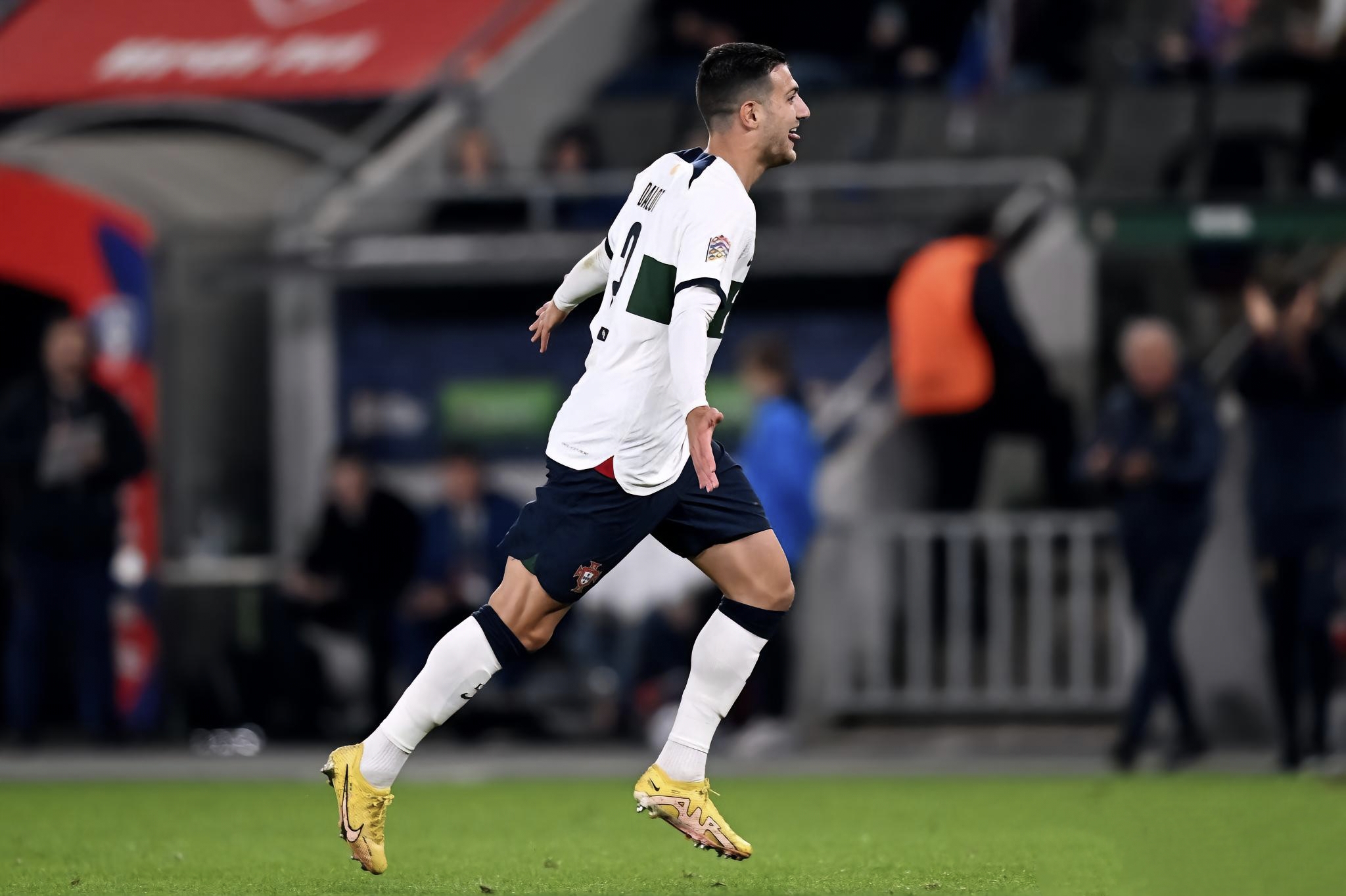 鐢婚绐佸彉鍑嗗澶哄啝,鐢婚绐佸彉