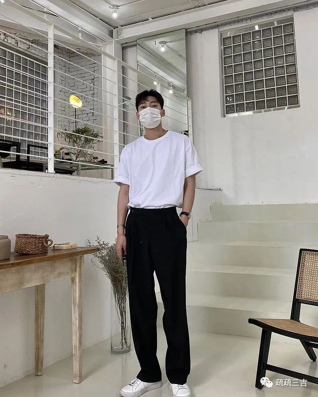 像干净气质的男大学生！3位又帅又会穿的韩国Ins博主夏季穿搭参考