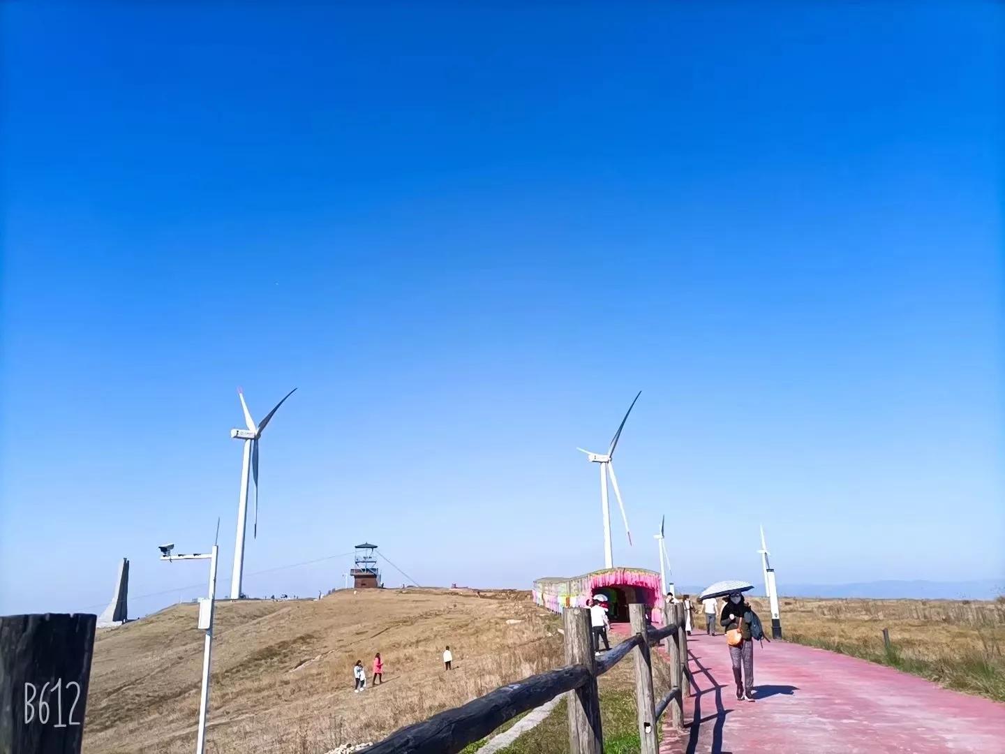 贵阳自驾阿西里西大草原,贵阳龙里大草原