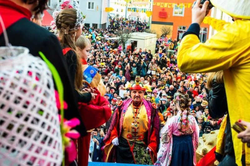 欧洲最奇葩小镇,欧洲小镇中国人